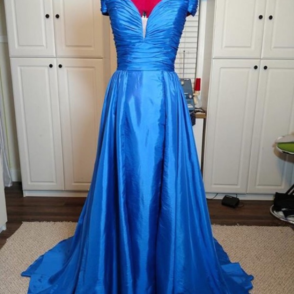 Sherri Hill Royal blue prom or pageant dress